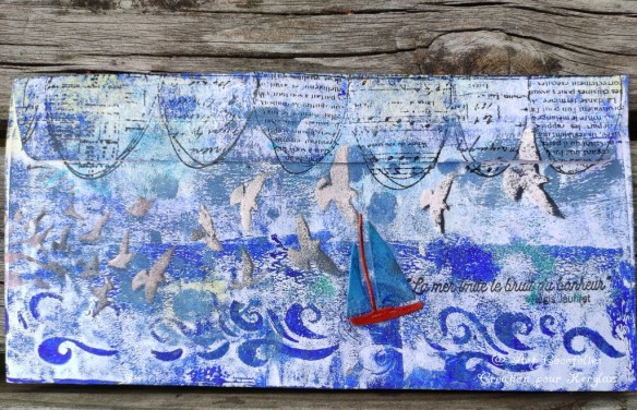 Mail art marin, par Cocofolies. L'arrière de l'enveloppe décorée